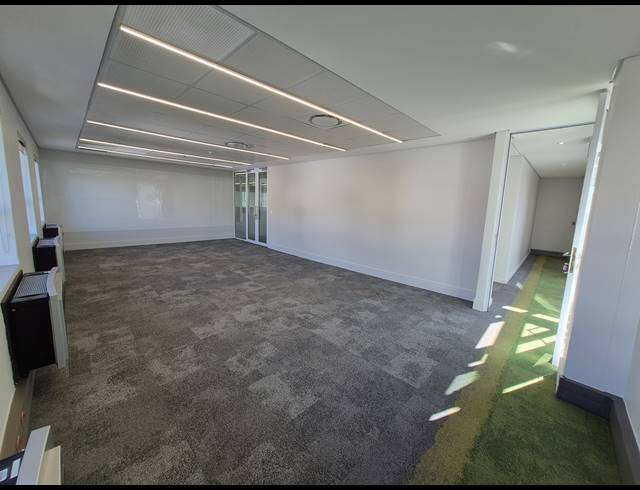 667M² OFFICE TO LET IN WOODMEAD